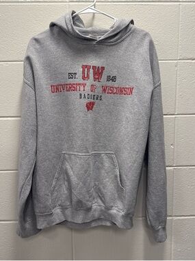 Gildan Gray UW Badgers Pullover Hoodie with Red Logo